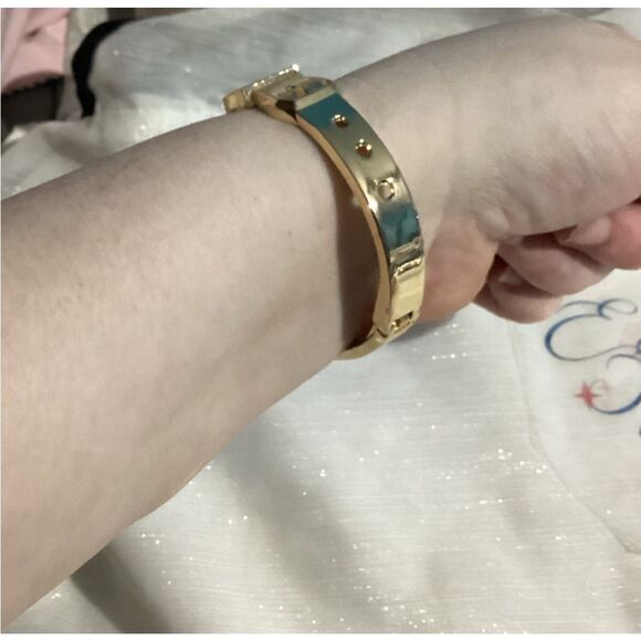 Edgy Gold Belt Buckle Statement Hinged Bracelet Bangle - Picture 11 of 15